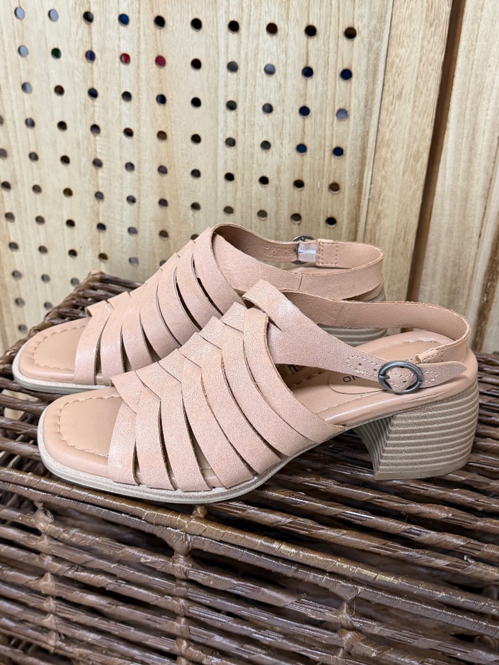 Lucky Brand Leather Strappy Block Heel Sandals Size 7.5